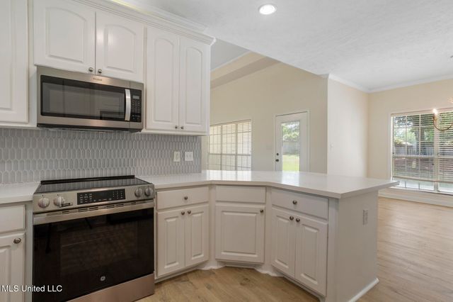 119 Middle Field Drive, Canton, MS 39046