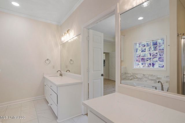119 Middle Field Drive, Canton, MS 39046