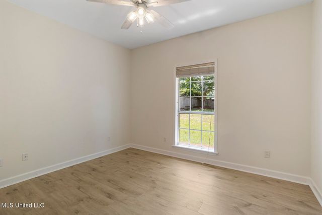 119 Middle Field Drive, Canton, MS 39046