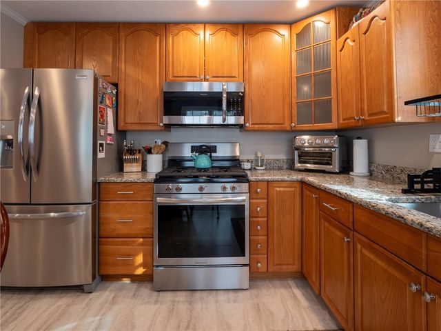 20 Whitney Lane, Burrillville, RI 02858