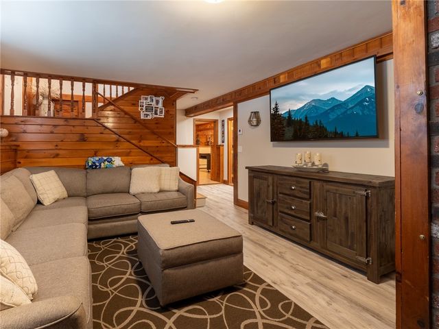 20 Whitney Lane, Burrillville, RI 02858