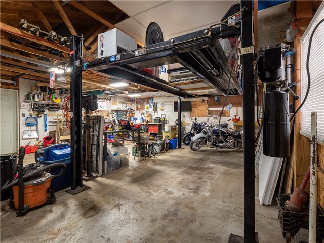 20 Whitney Lane, Burrillville, RI 02858