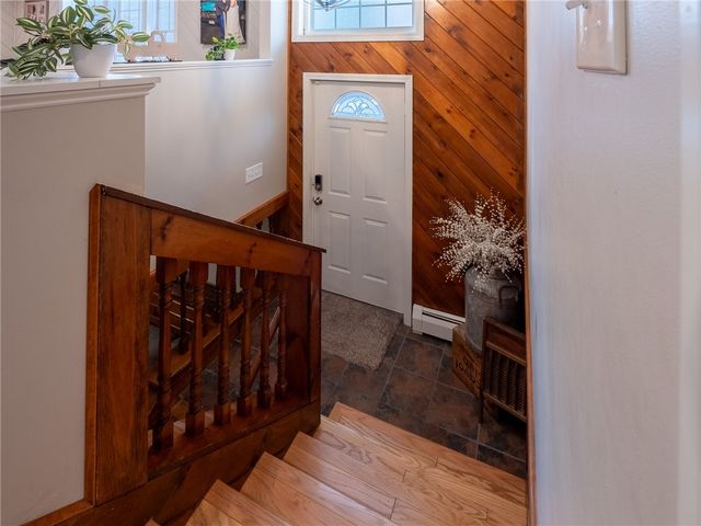 20 Whitney Lane, Burrillville, RI 02858