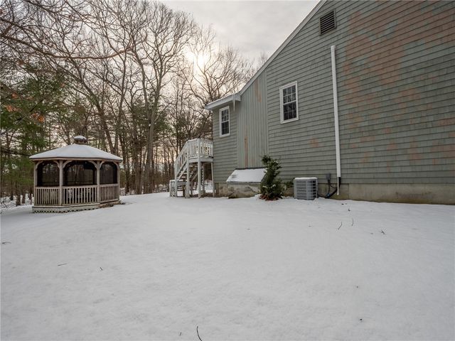 20 Whitney Lane, Burrillville, RI 02858