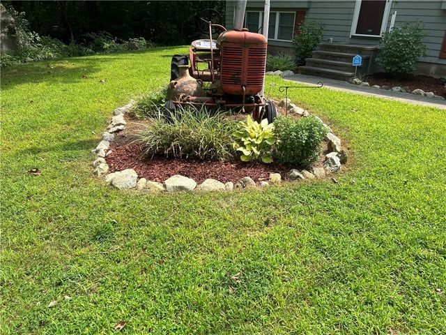 20 Whitney Lane, Burrillville, RI 02858