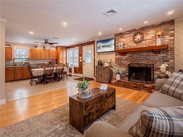 20 Whitney Lane, Burrillville, RI 02858