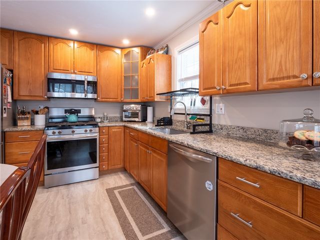 20 Whitney Lane, Burrillville, RI 02858