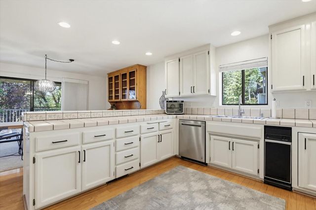 12462 Lake Wildwood Dr, Penn Valley, CA 95946