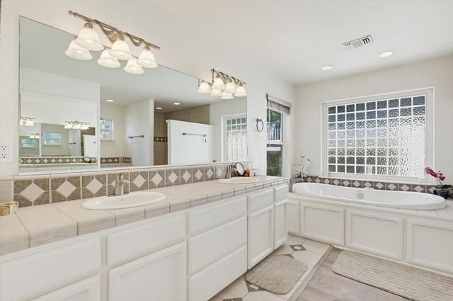 12462 Lake Wildwood Dr, Penn Valley, CA 95946
