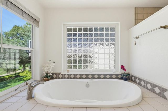 12462 Lake Wildwood Dr, Penn Valley, CA 95946