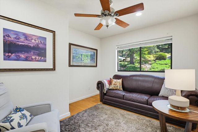 12462 Lake Wildwood Dr, Penn Valley, CA 95946