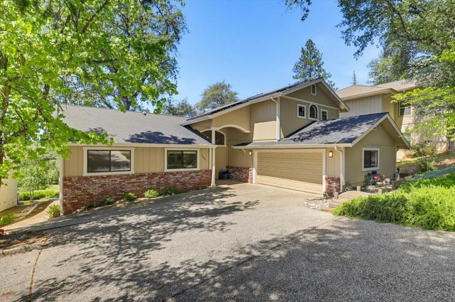 12462 Lake Wildwood Dr, Penn Valley, CA 95946