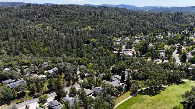 12462 Lake Wildwood Dr, Penn Valley, CA 95946