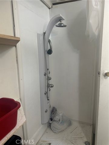 5003 Abbott Rd, Lynwood, CA 90262