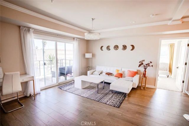 1598 Long Beach 201, Long Beach, CA 90813