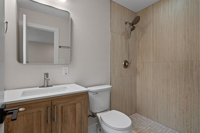 8801 Little Walnut DR, Austin, TX 78753