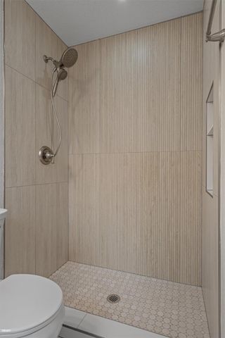 8801 Little Walnut DR, Austin, TX 78753