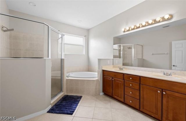 20592 Larino LOOP, Estero, FL 33928