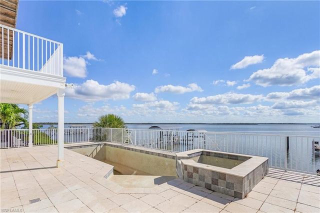 21401 Widgeon TER, Fort Myers Beach, FL 33931