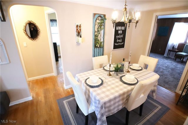 1344 Lander Road, Mayfield Heights, OH 44124