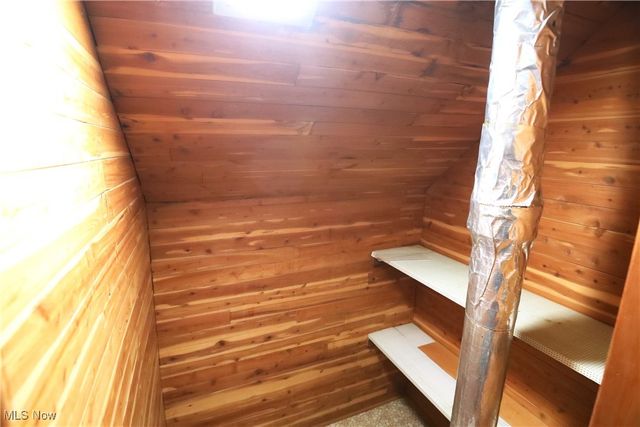 1344 Lander Road, Mayfield Heights, OH 44124