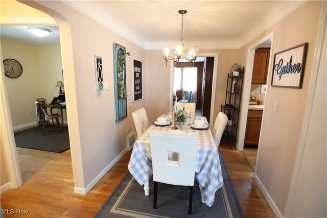 1344 Lander Road, Mayfield Heights, OH 44124