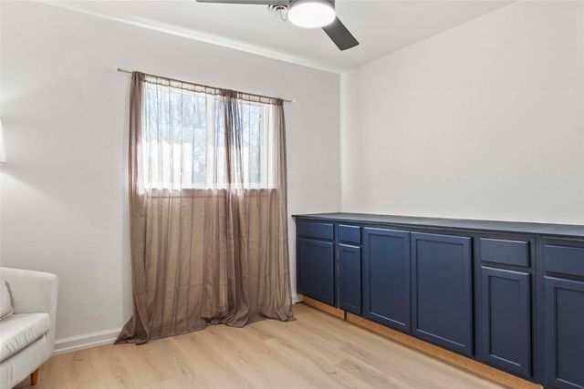 416 Simmons, Hurst, TX 76053