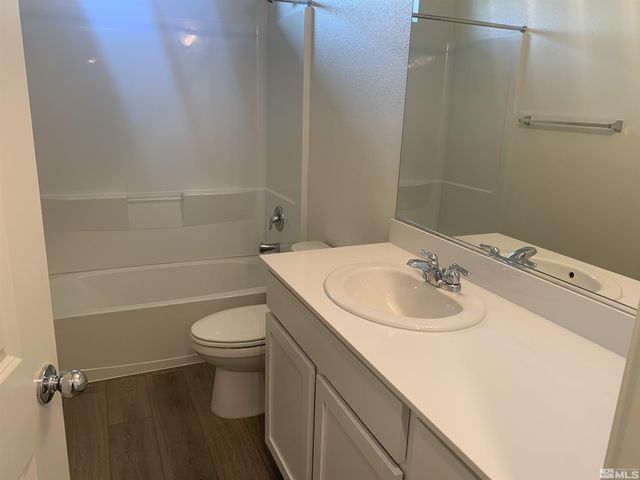 8839 Wolf Moon Drive, Reno, NV 89506