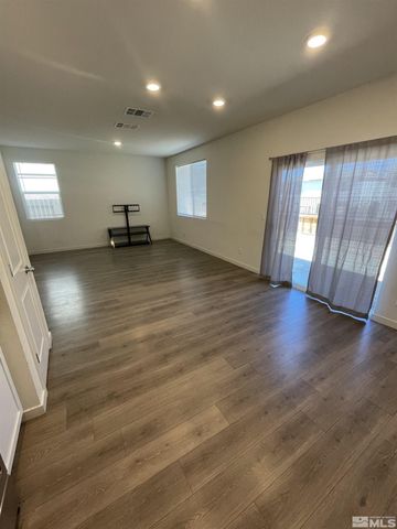 8839 Wolf Moon Drive, Reno, NV 89506