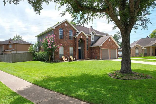 202 Oak Creek Circle, League City, TX 77573