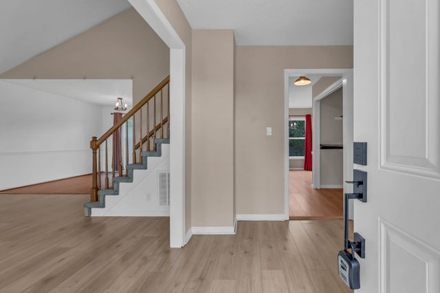312 Broadmore Dr, Clarksville, TN 37042