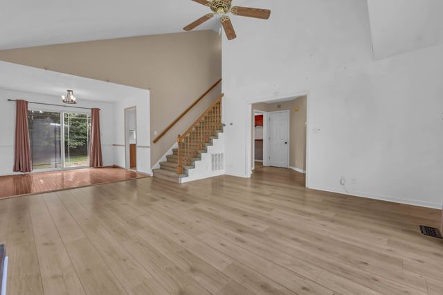 312 Broadmore Dr, Clarksville, TN 37042