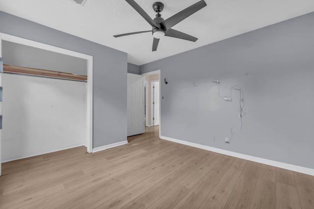 312 Broadmore Dr, Clarksville, TN 37042