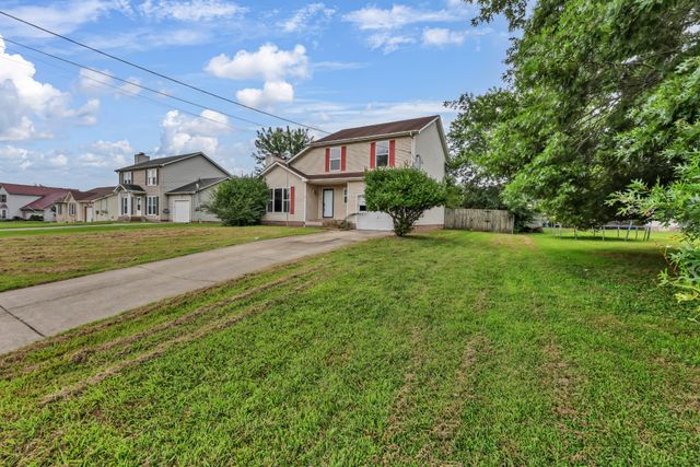 312 Broadmore Dr, Clarksville, TN 37042