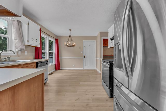312 Broadmore Dr, Clarksville, TN 37042