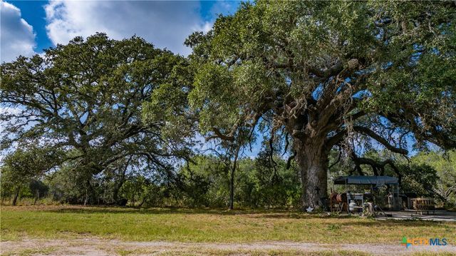 3638 Fm 2579, Floresville, TX 78114