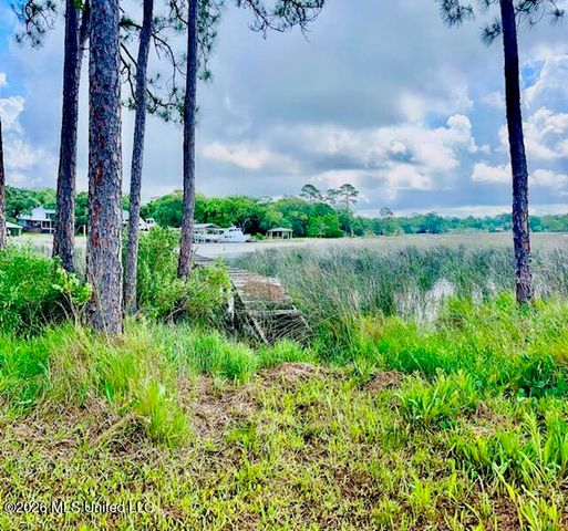14512 Porteaux Bay Drive, Biloxi, MS 39532
