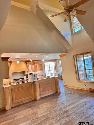 105 Spring Valley Run, Bullard, TX 75757