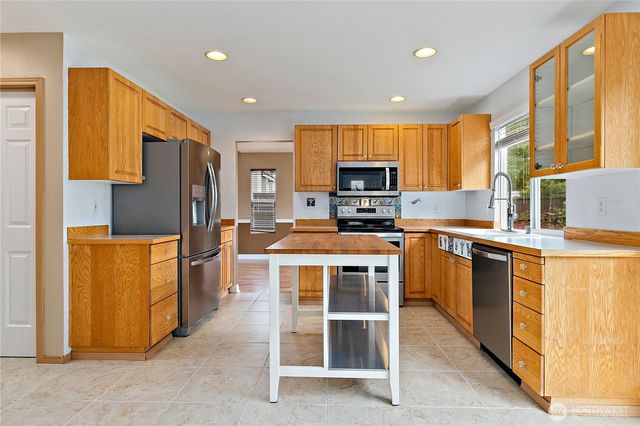 394 25th Avenue, Milton, WA 98354