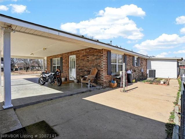 463677 E 1044 Loop, Sallisaw, OK 74955