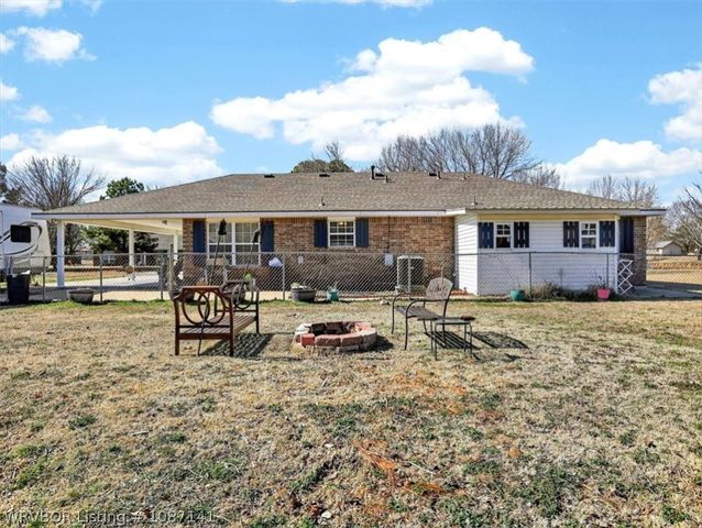 463677 E 1044 Loop, Sallisaw, OK 74955