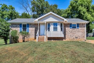 853 Stoner Mill Ln, Hermitage, TN 37076