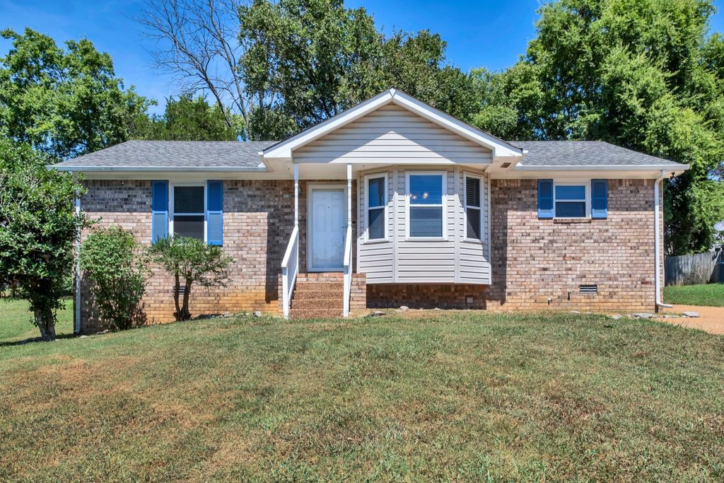 853 Stoner Mill Ln, Hermitage, TN 37076