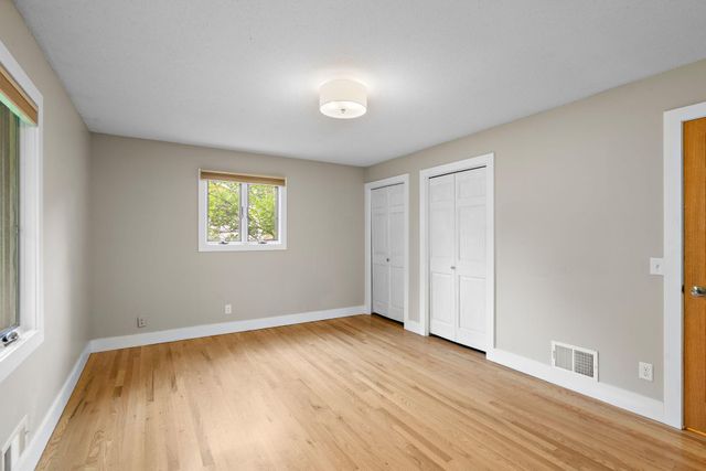 18510 25th Avenue N, Plymouth, MN 55447