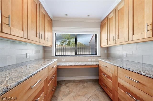 551 Beachwalk CIR 85-0, Naples, FL 34108