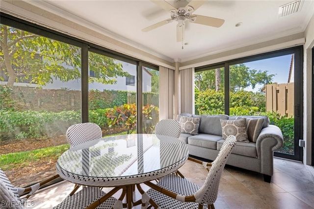 551 Beachwalk CIR 85-0, Naples, FL 34108