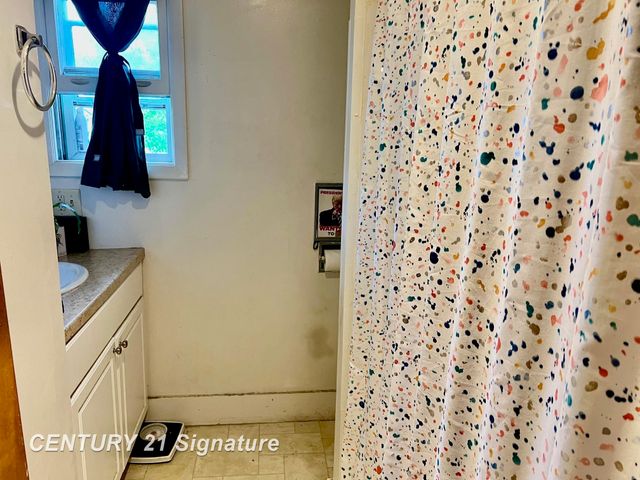 515 N Harrison Street, Saginaw, MI 48602