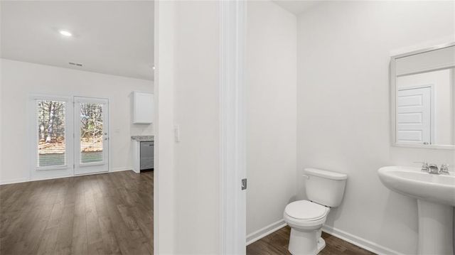 54 Weymouth Drive, Locust Grove, GA 30248