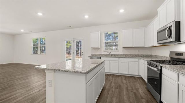 54 Weymouth Drive, Locust Grove, GA 30248