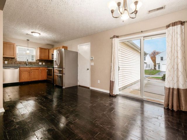 8749 Olenmead Drive, Lewis Center, OH 43035